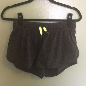 lululemon running short 2.5” inseam size 8